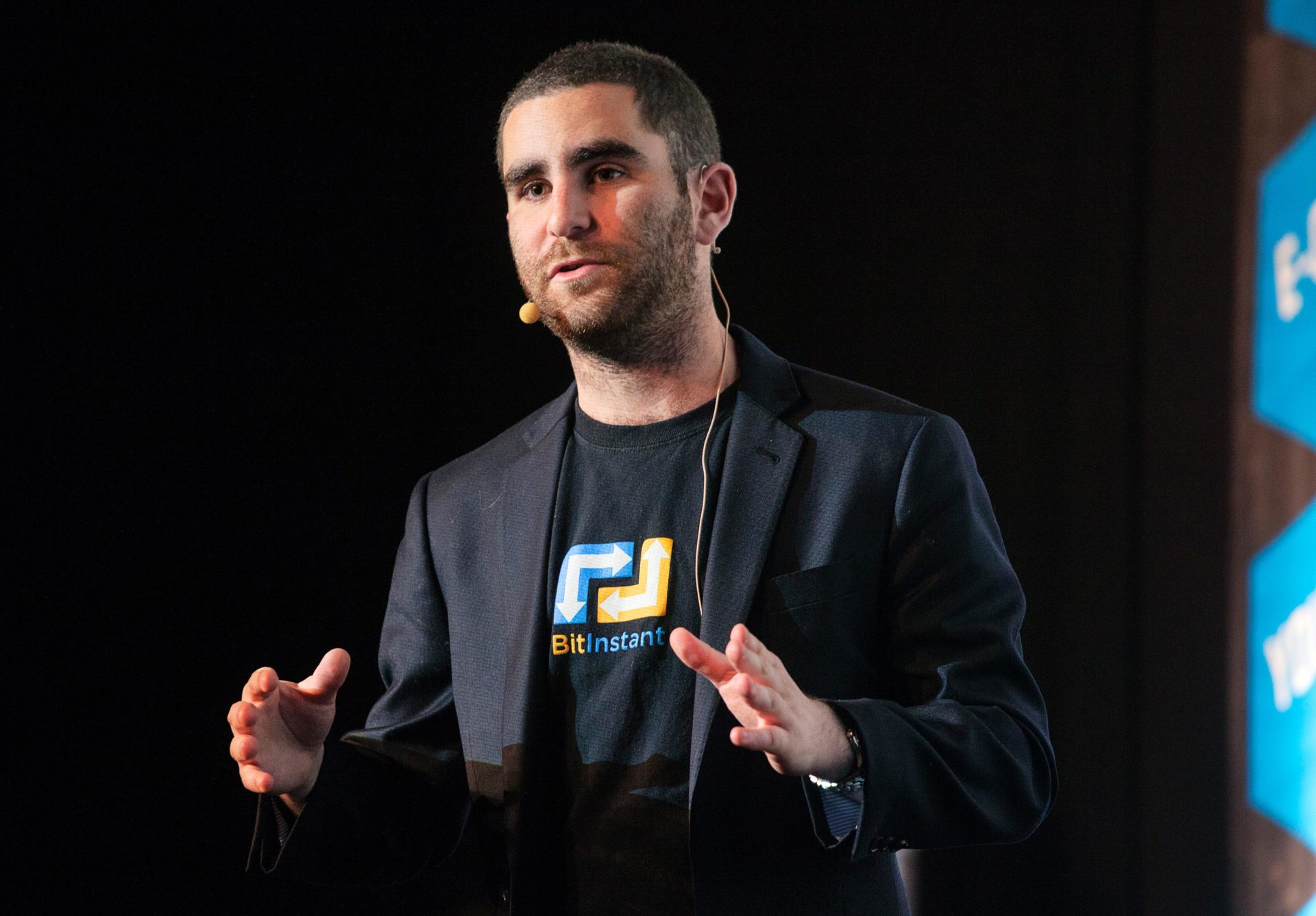 ‘If It’s Controlled By 1 Party, It’s Not A Blockchain’ – Charlie Shrem Lauds Bitcoin