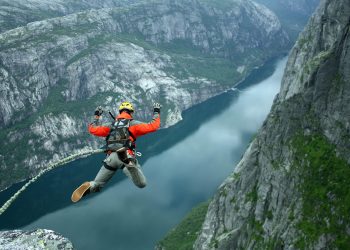 bitcoin btc price drops