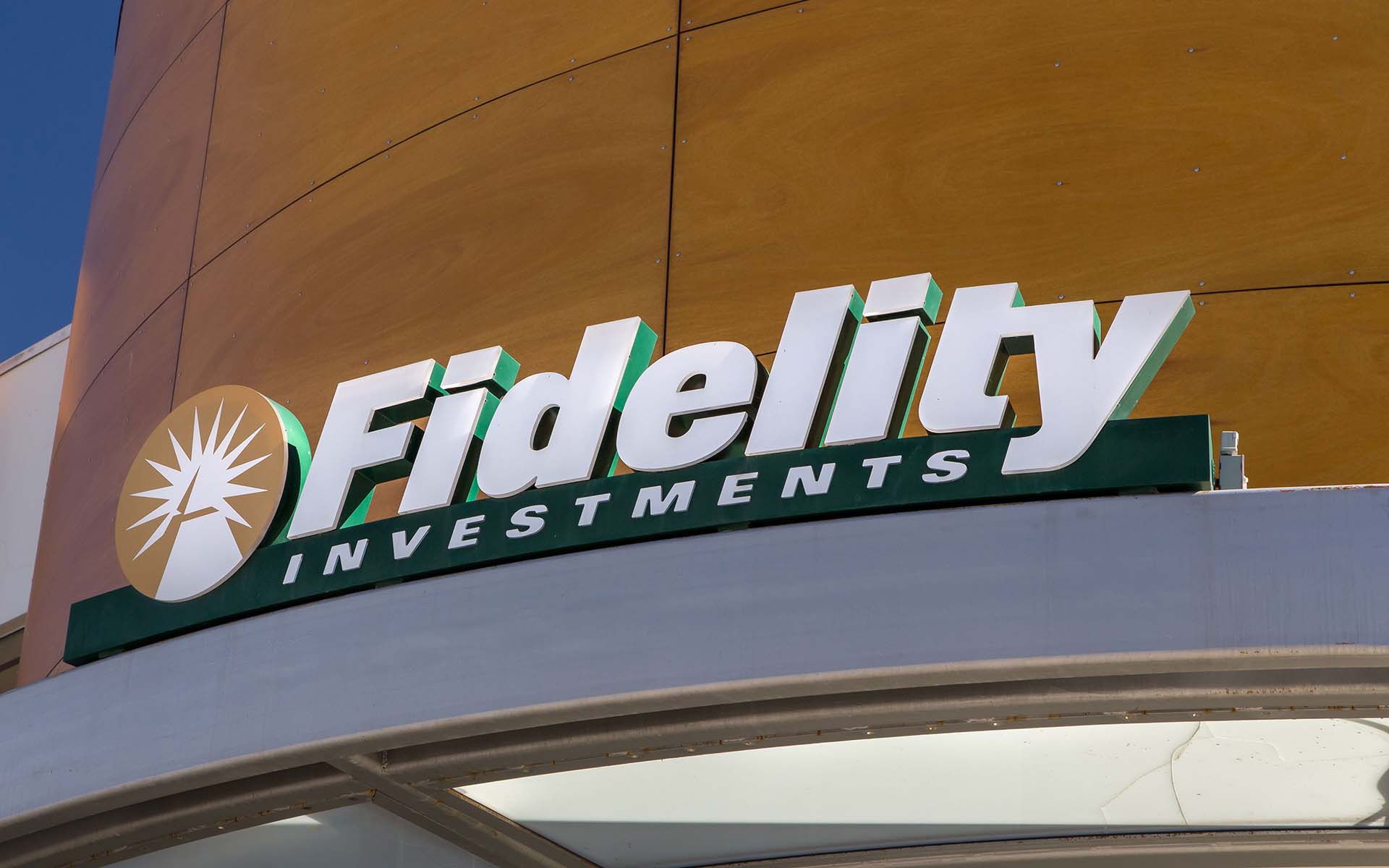 Fidelity Investments Adds Cryptocurrency Integration Through Coinbase