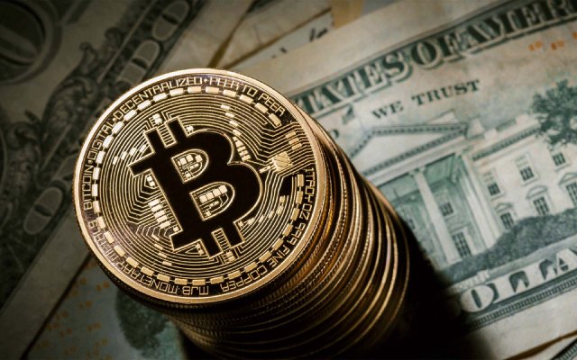 Could Cryptocurrencies Take Over the US Dollar as World Reserve Currency?
