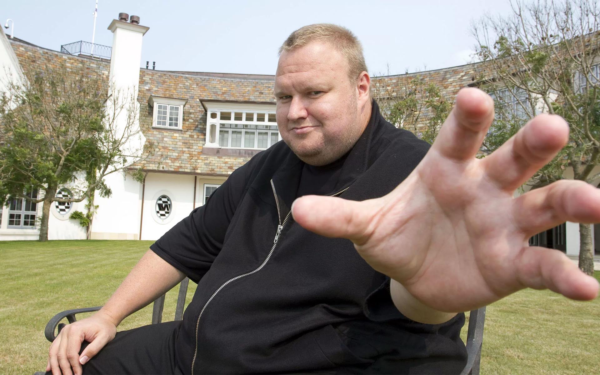 Kim Dotcom: Bitcache Private Blockchain Is ‘Vastly Superior’ To Any Other