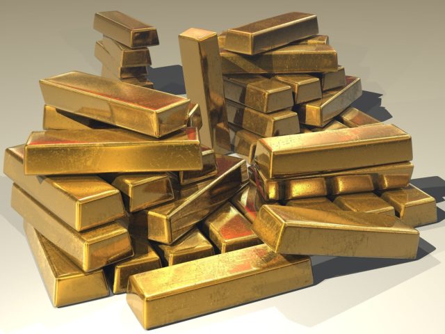Bitcoin versus gold