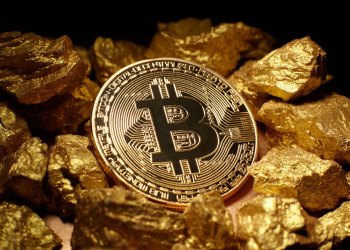 Gold Litecoin's Charlie Lee: Buy At Least 1 Bitcoin... Before Litecoin