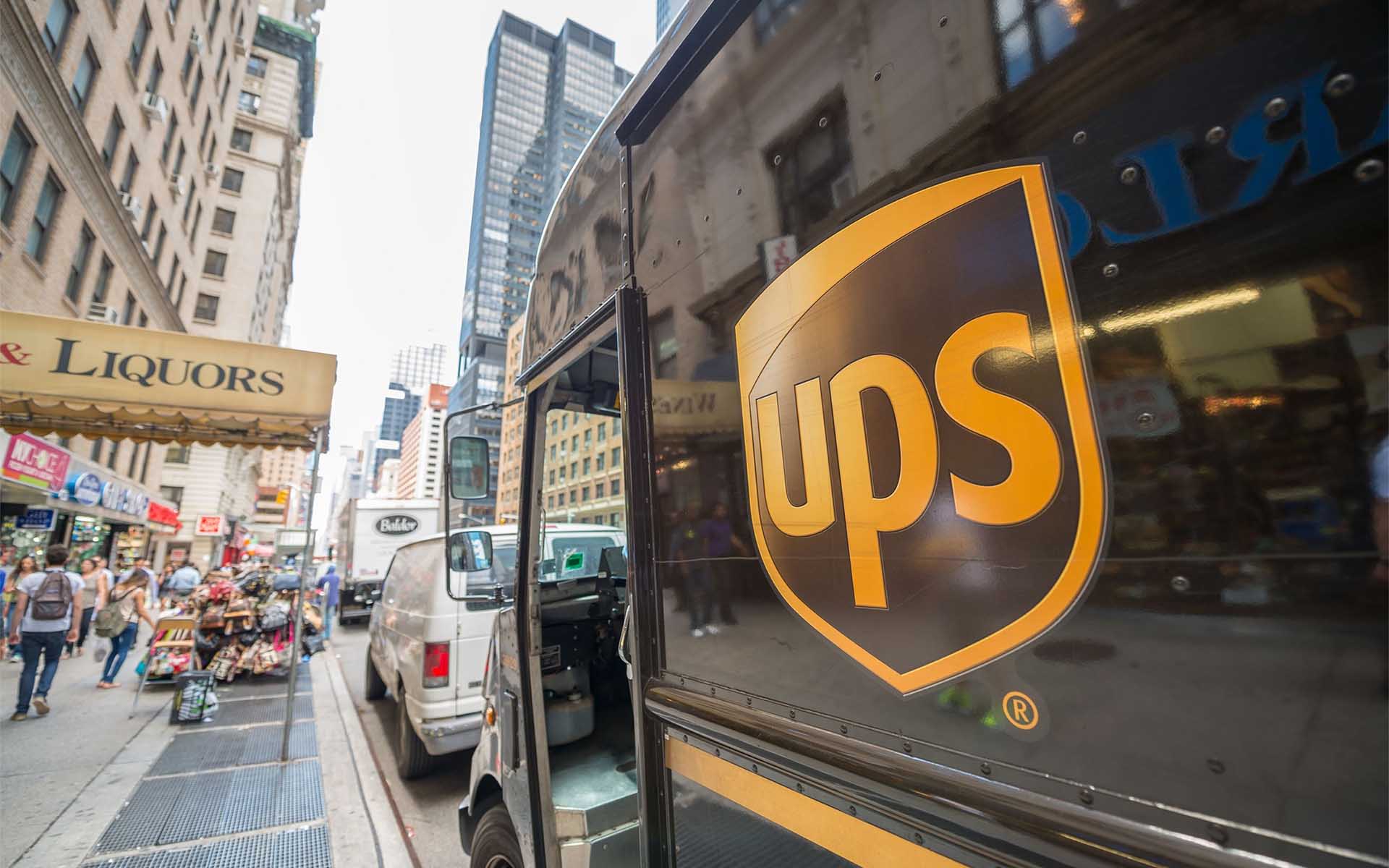 United Parcel Service (UPS) Patents Decentralized Locker Bank That Accepts Bitcoin