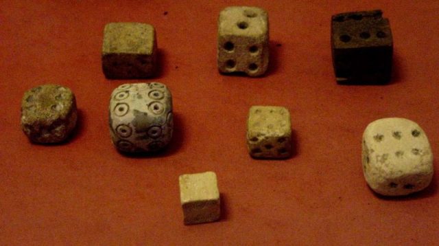 Ancient gaming dice - Louvre Museum