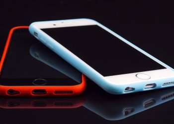 A New Smartphone Aims to Keep Your Crypto Safe