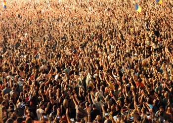 Bitcoin is Mainstream: More Popular Than Star Wars & Elon Musk in 2017