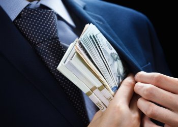 ‘Why Is This Fraud Allowed To Speak?’ Because Bitcoin Cash Sponsored Deconomy