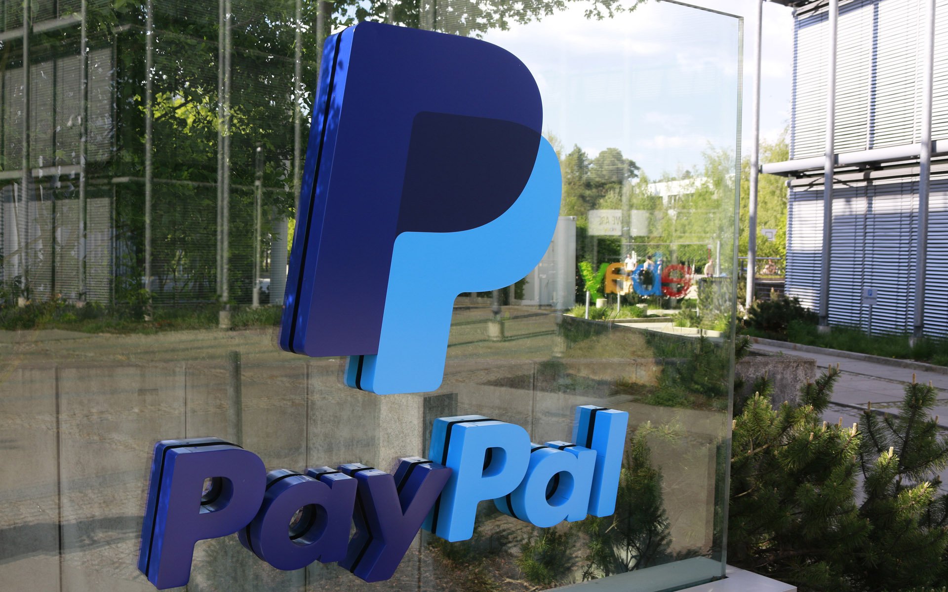 Coinbase Crypto PayPal Expands With $4 Billion Honey Acquisition