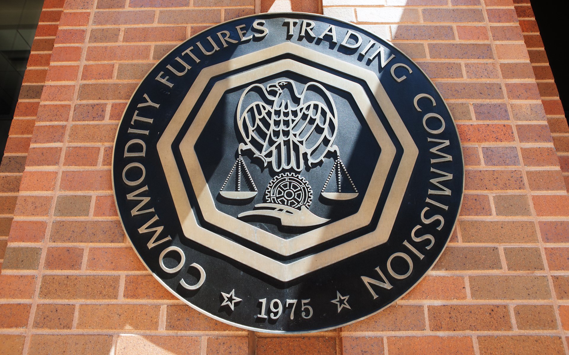 CFTC Chairman: Bitcoin Suited for ‘Long-Term Buy and Hold Strategy’