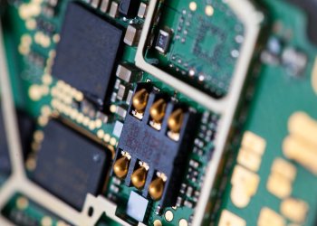 Japan: GMO Group Unveils ‘World First’ 7nm Miner As CEO Vows To ‘Top’ Bitmain