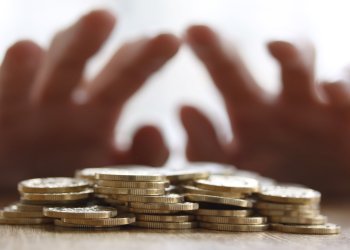 50% of All EOS Tokens Are Held By Only 10 Addresses