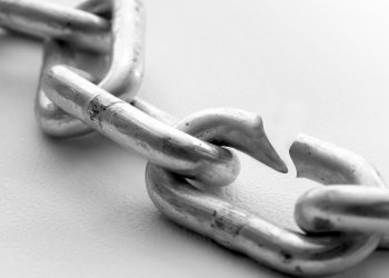 EOS: CTO Dan Larimer Proposes to Scrap Constitution and Start Over