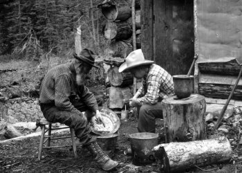 Early Adopters — Gallup Poll Reveals 2% of American Investors Own Bitcoin