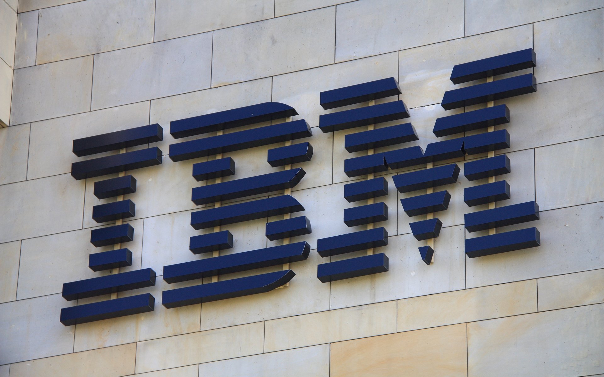 IBM Secures $1 Billion Australian Dollar Blockchain Deal