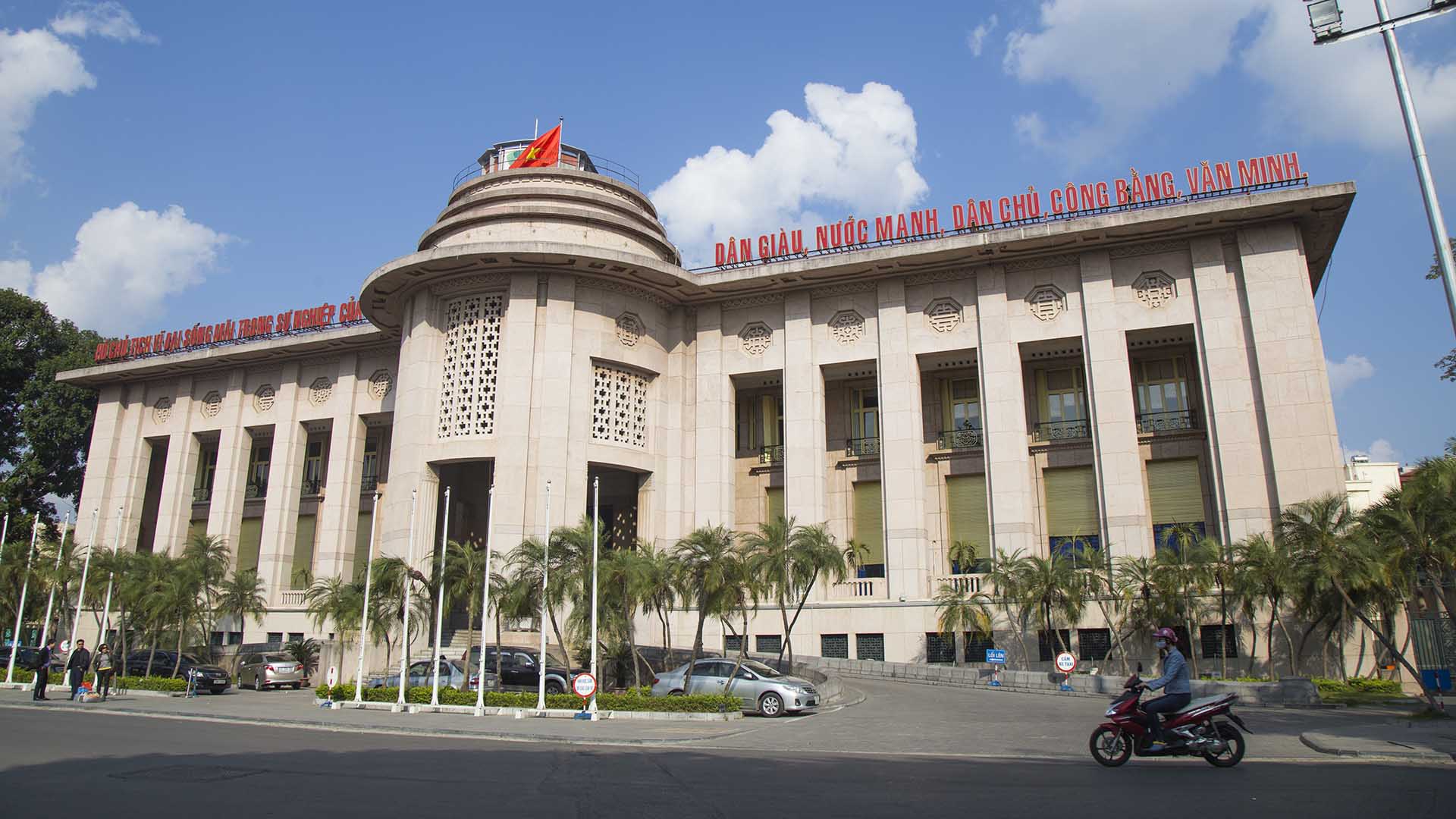 Vietnam Central Bank Supports Call for a Ban on Cryptocurrency Miner Imports