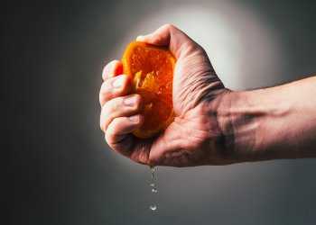 Did Tether Trigger a Short Squeeze or a Dead Cat Bounce? (Bitcoin Price Analysis)