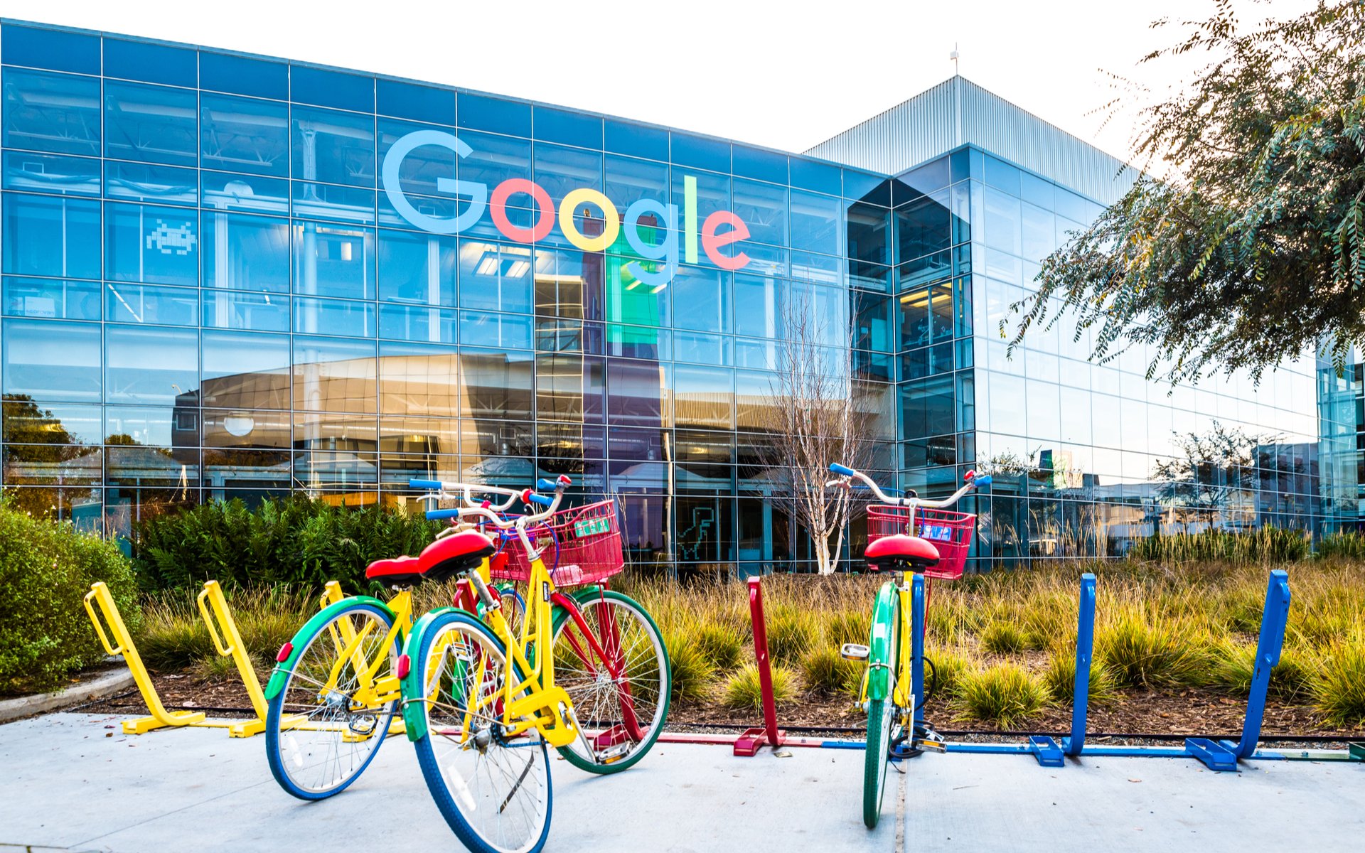 Former Google Employees’ Atlas Protocol Raises Millions From Softbank, Baidu