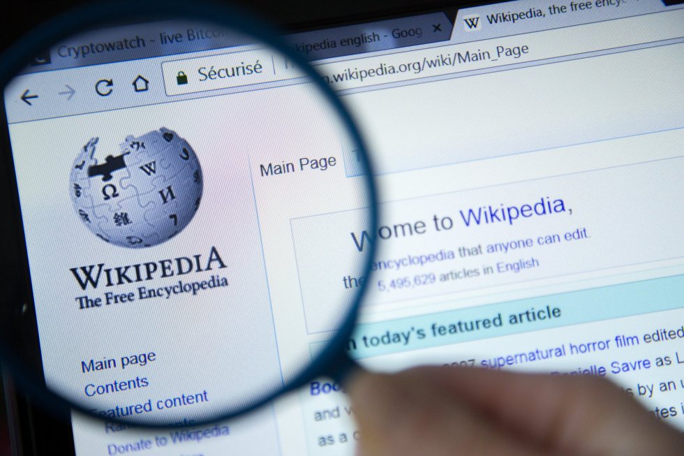 The founder of non-profit Wikipedia Jimmy Wales said that they have absolutely no interest in launching an Initial Coin Offering (ICO), or turning to cryptocurrencies in general.