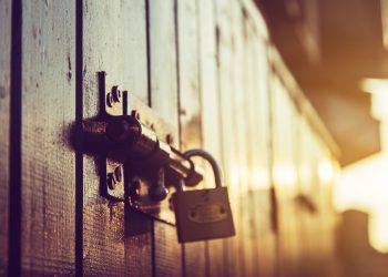 Malwarebytes Forum User Discovers a Crypto Tracker App That Secretly Installed Backdoors in Macs