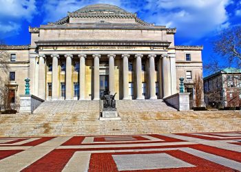 Columbia University Examines Blockchain’s Role in Journalism