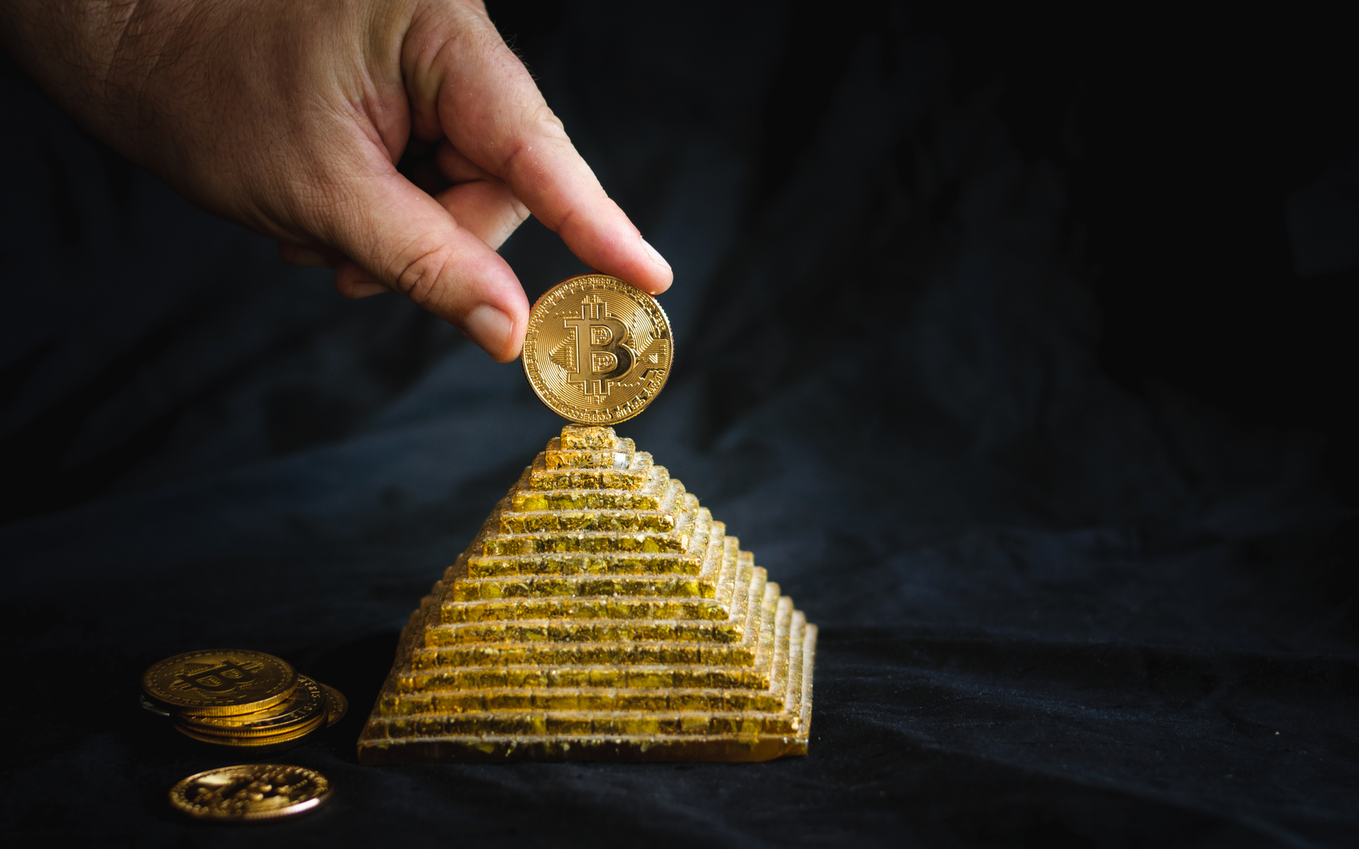 bitcoins piramide
