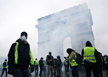 yellow vest Paris Protests euro bitcoin