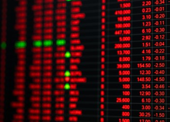 bitcoin price down red market