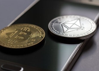 ethereum bitcoin smartphone