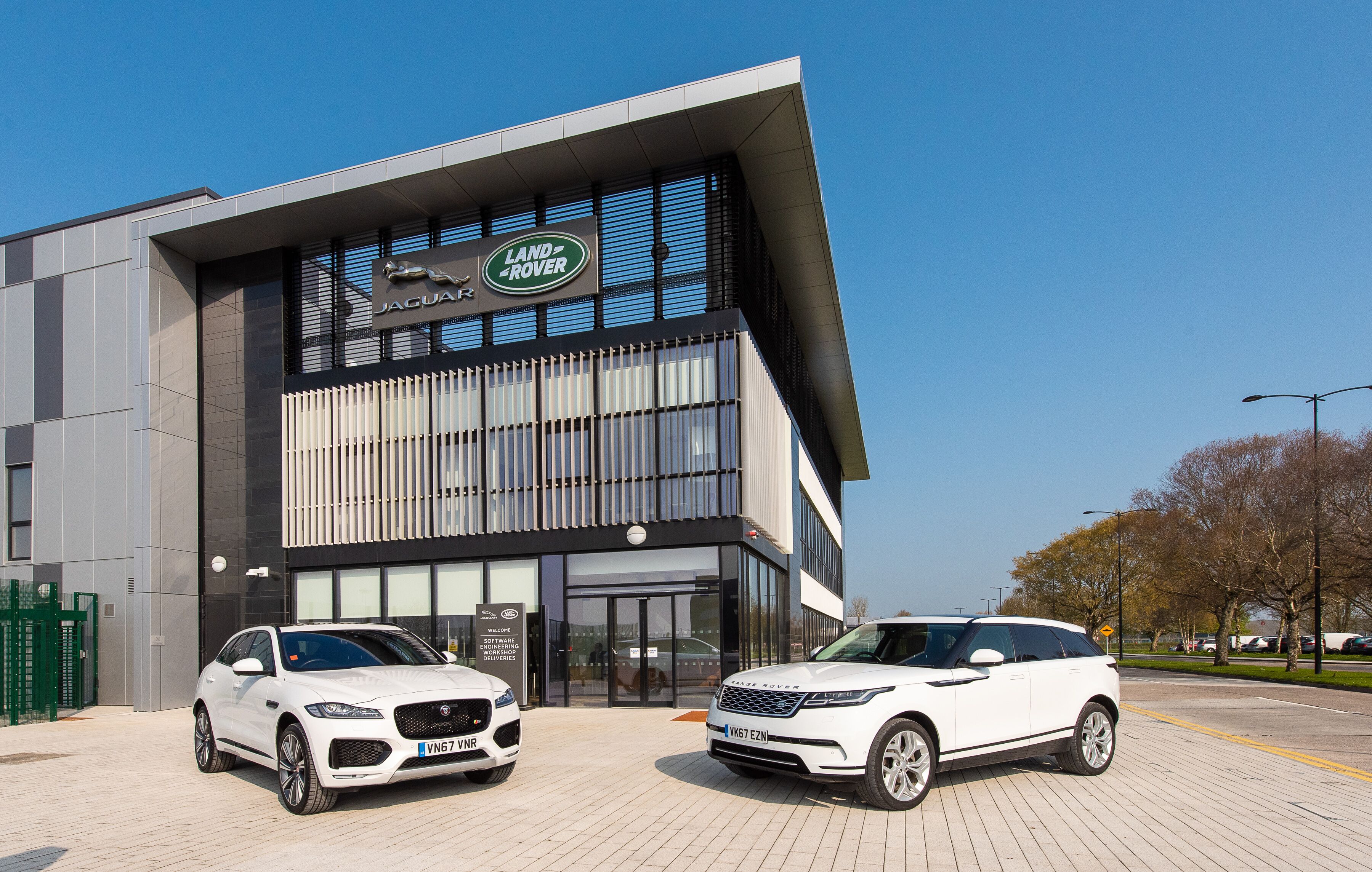 Jaguar Land Rover To Reward Drivers With Cryptocurrency