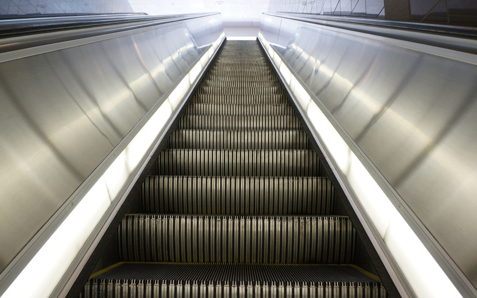 bitcoin price go up escalator