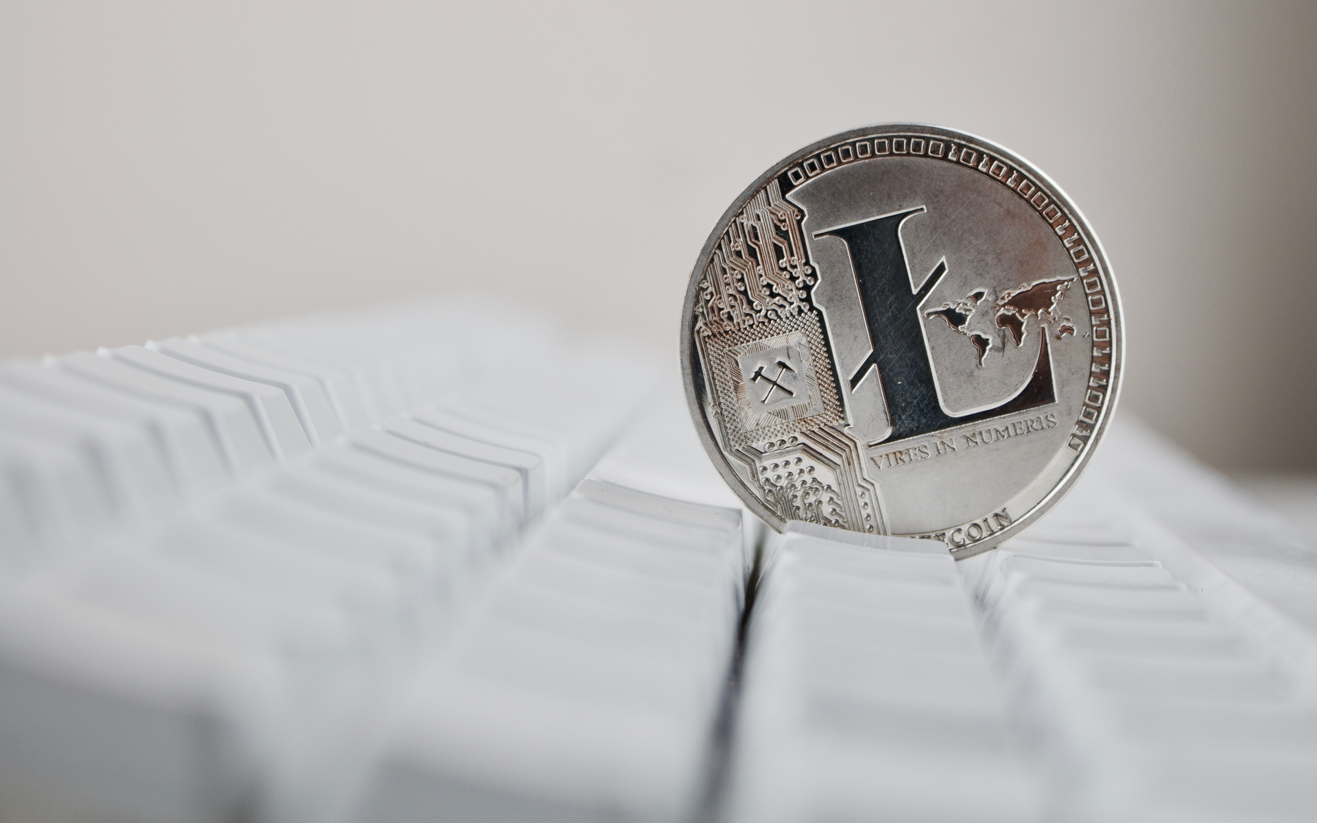 Litecoin is a ‘Glorified Bitcoin Testnet,’ Says Investor Mike Novogratz