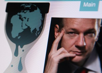julian assange wikileaks bitcoin