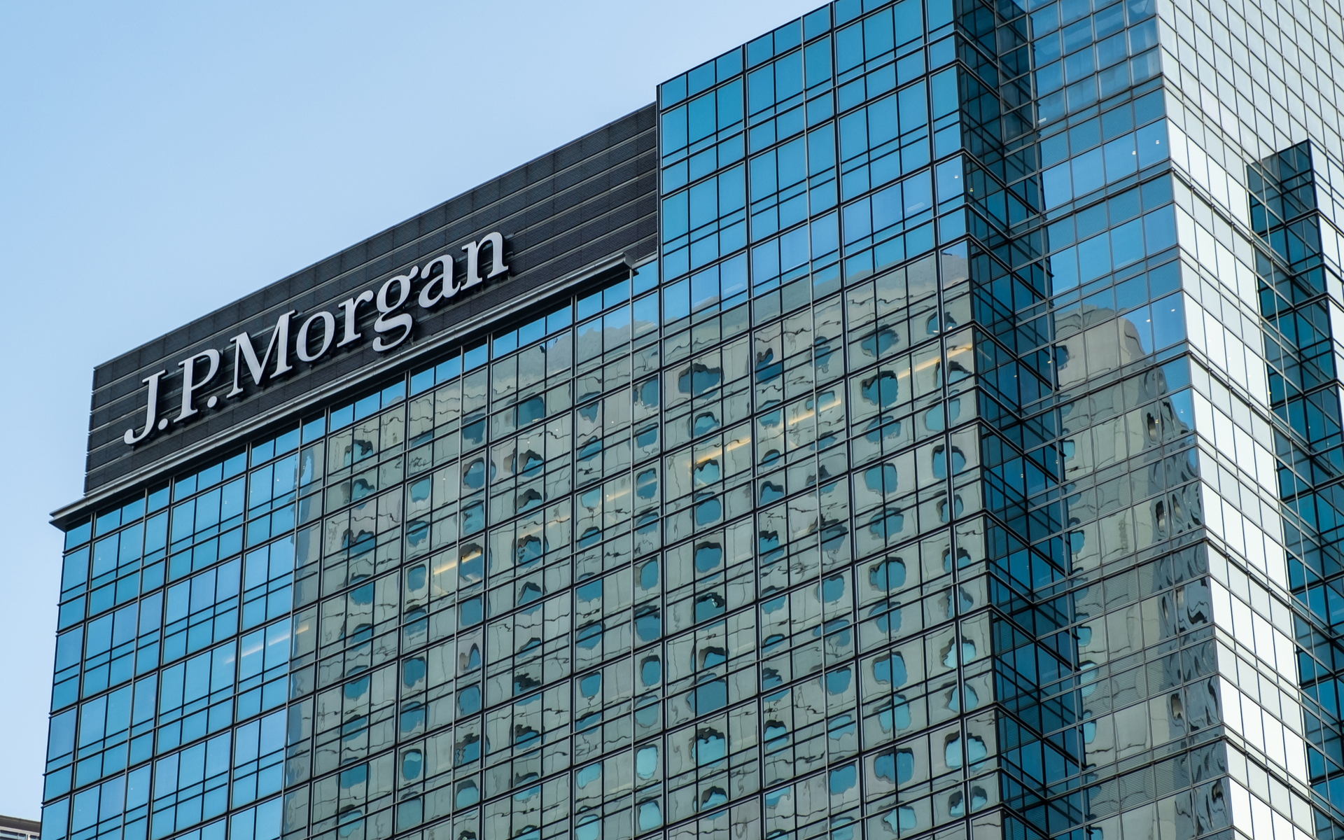 JPMorgan Warns Investors Of ‘Overpriced’ Bitcoin And Potential Crash