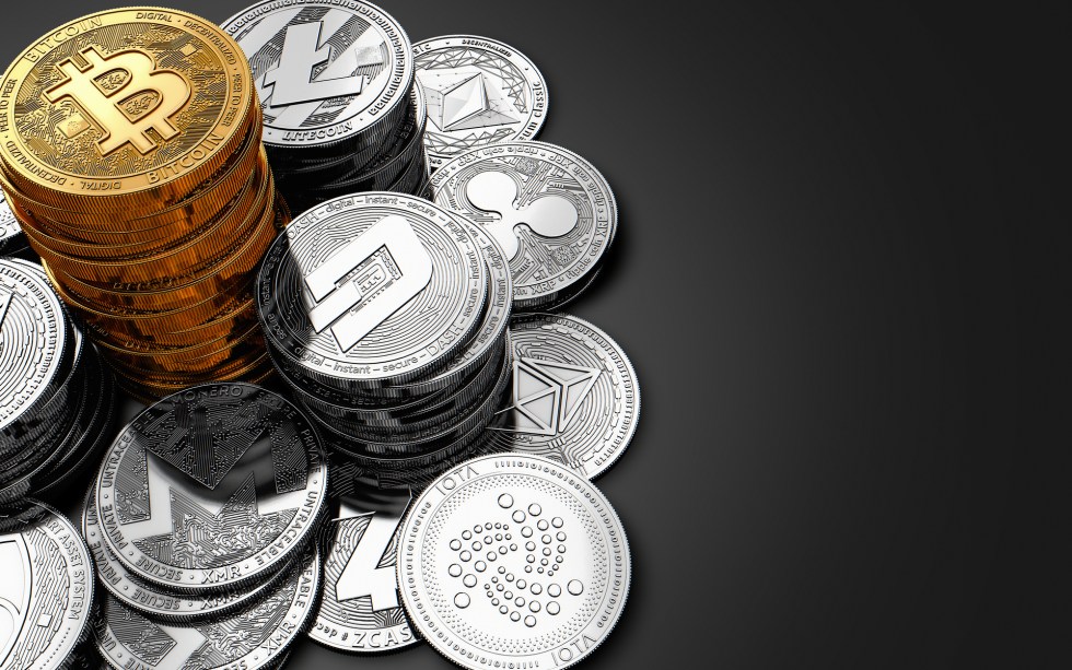 Bitcoin dominating altcoins