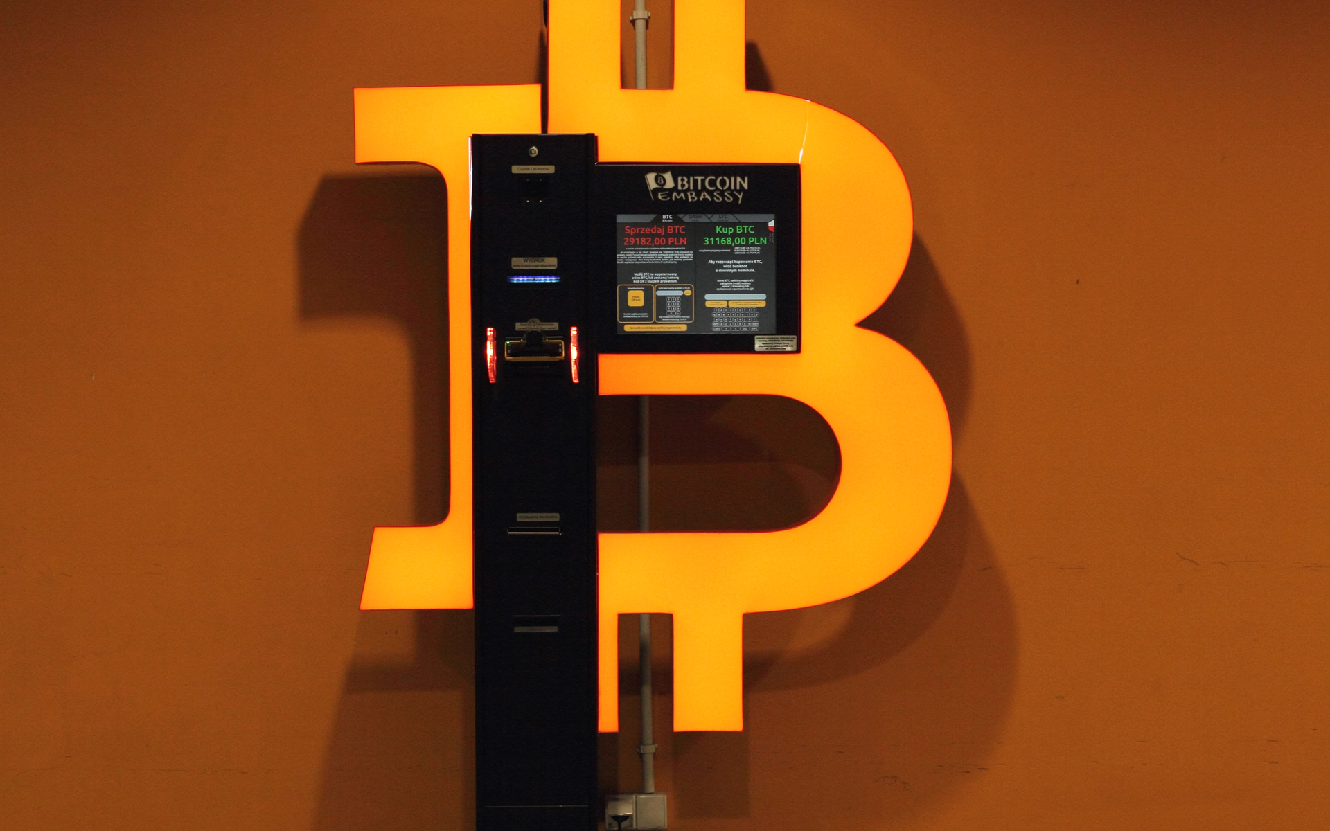 How do I use National Bitcoin ATM?