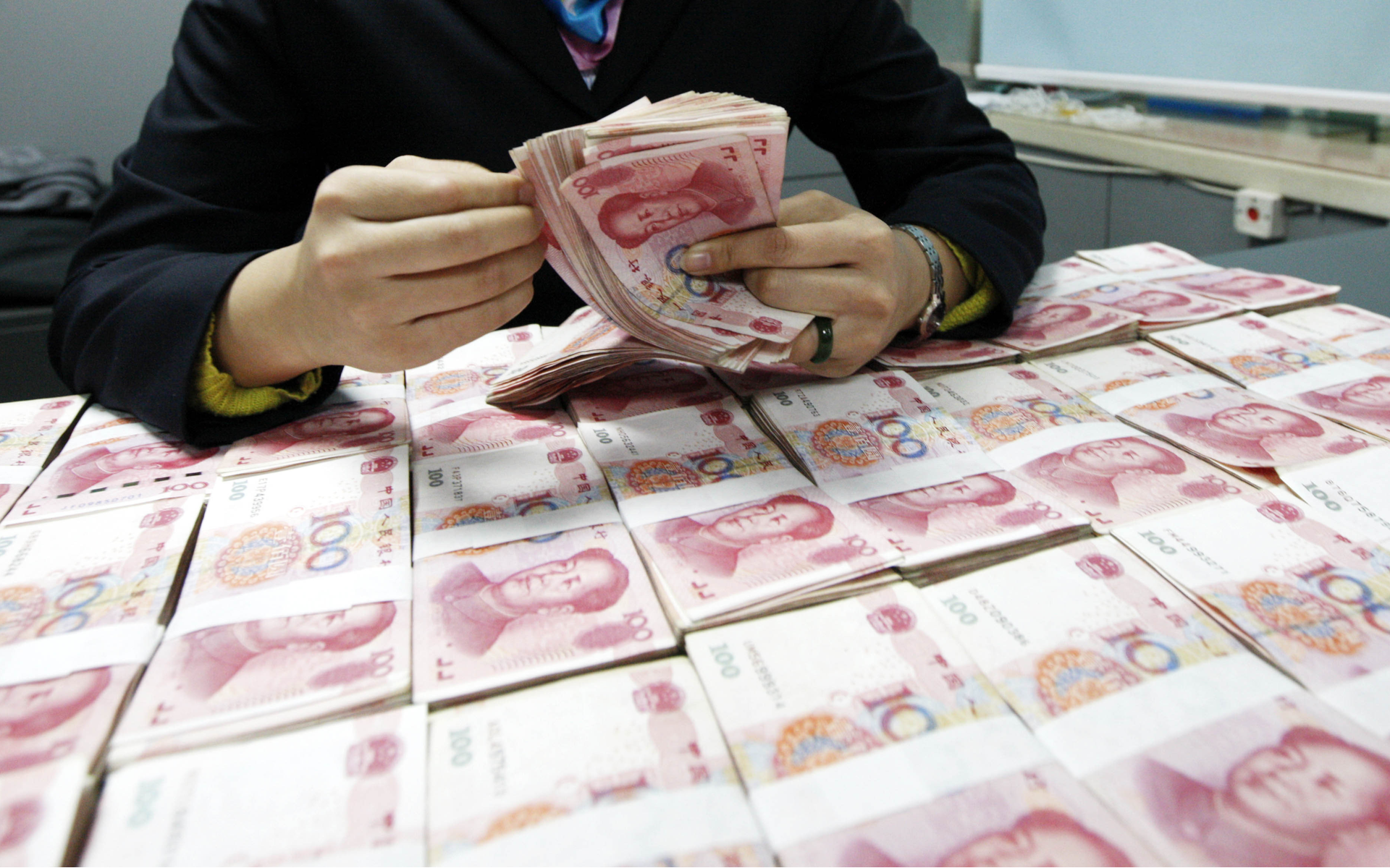 renminbi chinese yuan offshore bitcoin price china