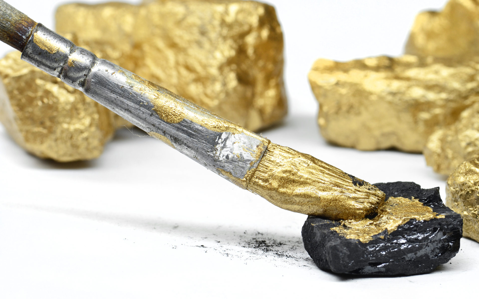gold has fake bars not bitcoin