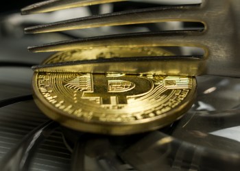 bitcoin should avoid hard forks