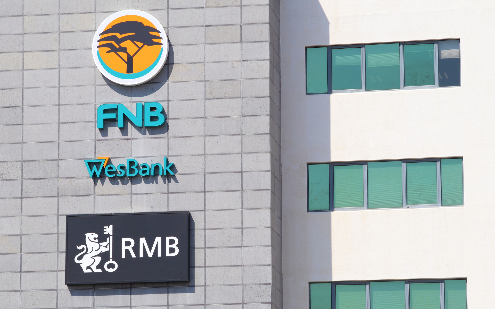 Major South African Bank CLoses Crypto Exchange Accounts