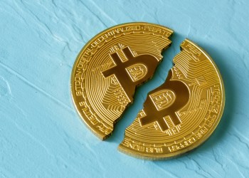 Bitcoin rare block double spend