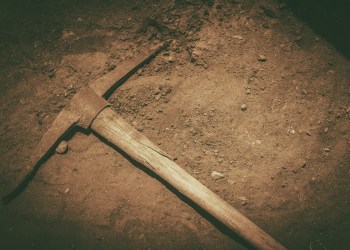 Bitcoin Mining Profitability Plummets to $0.07 per T/Hash