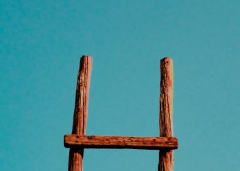 This Crypto Could Soon Explode as it Peeks Over Massive Resistance