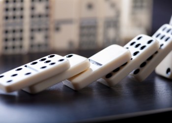 Analysts: Bitcoin’s Dominance to Soon Collapse, Sparking Major Altcoin Rally