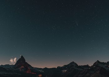 Analysts Are Expecting Chainlink (LINK) to Pull Back After Parabolic Advance