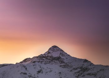 Research Boutique: Bitcoin Chart Is “Echoing” Previous Exponential Surges