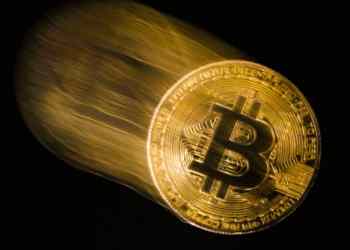 Deutsche Bank Turns Against Bitcoin Amid 50% Drop: Valuation is “Wishful Thinking”