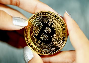 Bitcoin 2021 ROI Nearly Wiped Out After Worst Quarter Since 2018