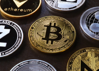 Picture of altcoins surrounding a bitcoin