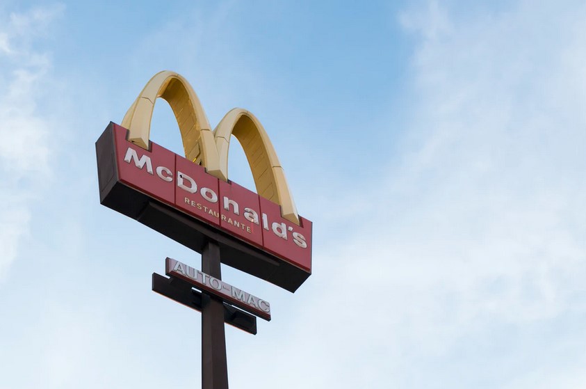 McDonald’s, Pizza Hut, Fast Food Chains In El Salvador Adopt Bitcoin Standard, Will They Hold?